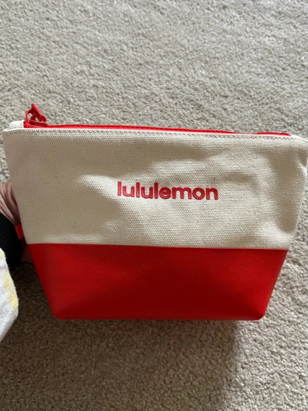 Lululemon Canvas Pouch Mini Wordmark NWT 1 L